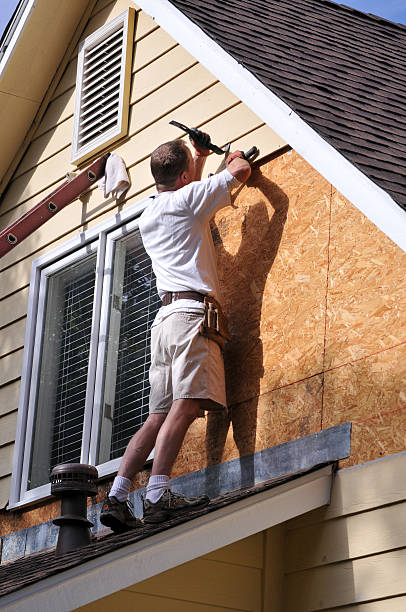 Best Retail Junk Removal  in Edwardsburg, MI